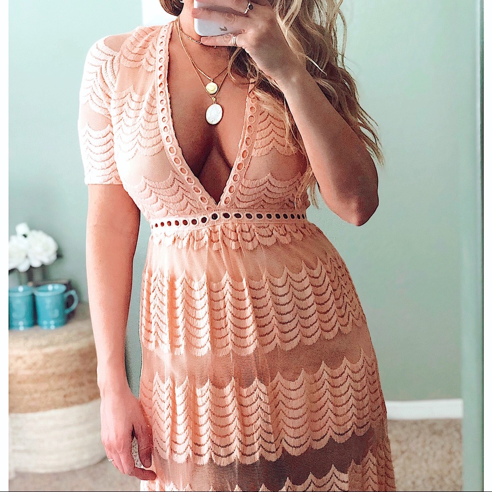 [ Prudence ] Deep V Lace Maxi
